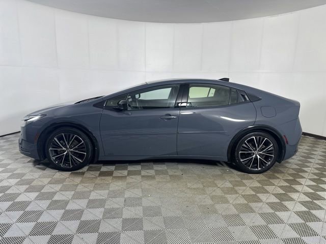 Used 2024 Toyota Prius Limited AWD/4WD image 4