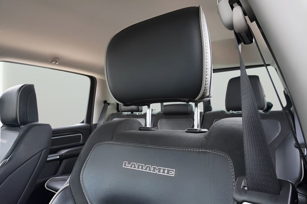 Used 2022 RAM 1500 Laramie AWD/4WD image 23