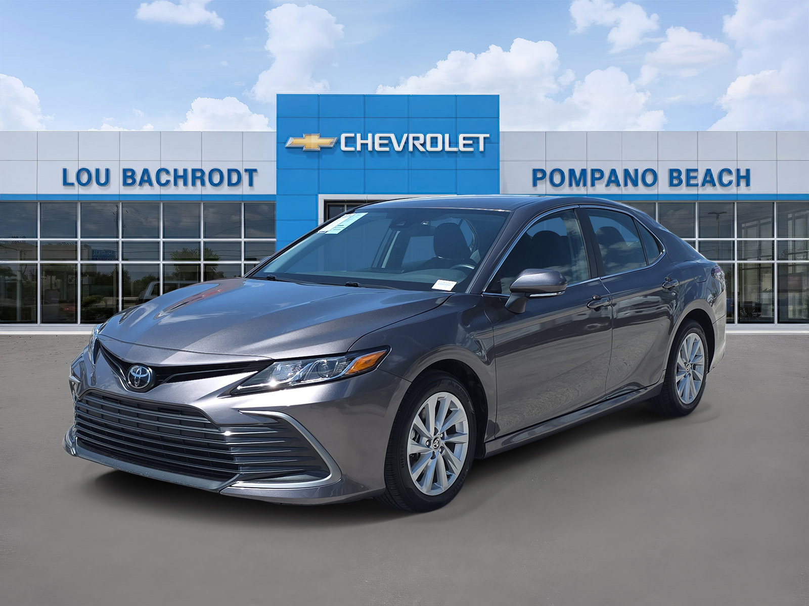 Used 2024 Toyota Camry LE FWD image 3