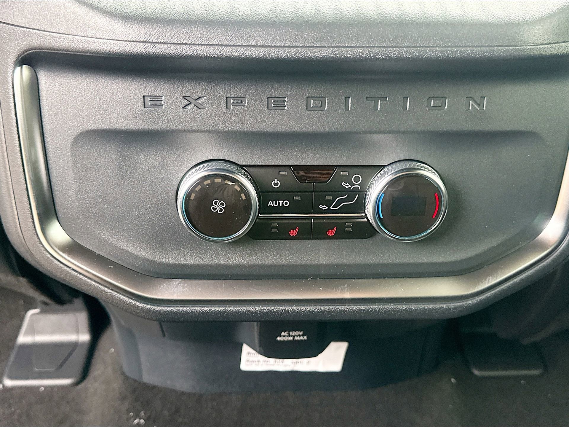 New 2025 Ford Expedition Max Platinum w/ Stealth Performance Package AWD/4WD image 34