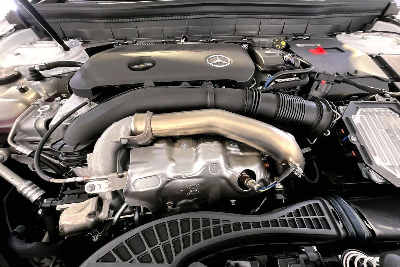 New 2026 Mercedes-Benz GLB 250 4MATIC image 14