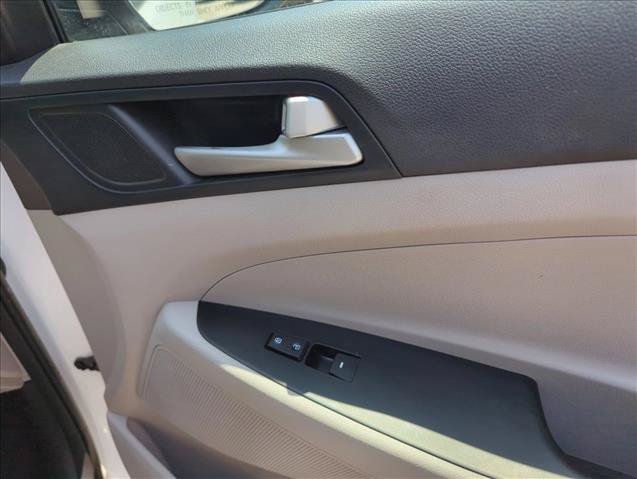 Used 2020 Hyundai Tucson Value FWD image 25