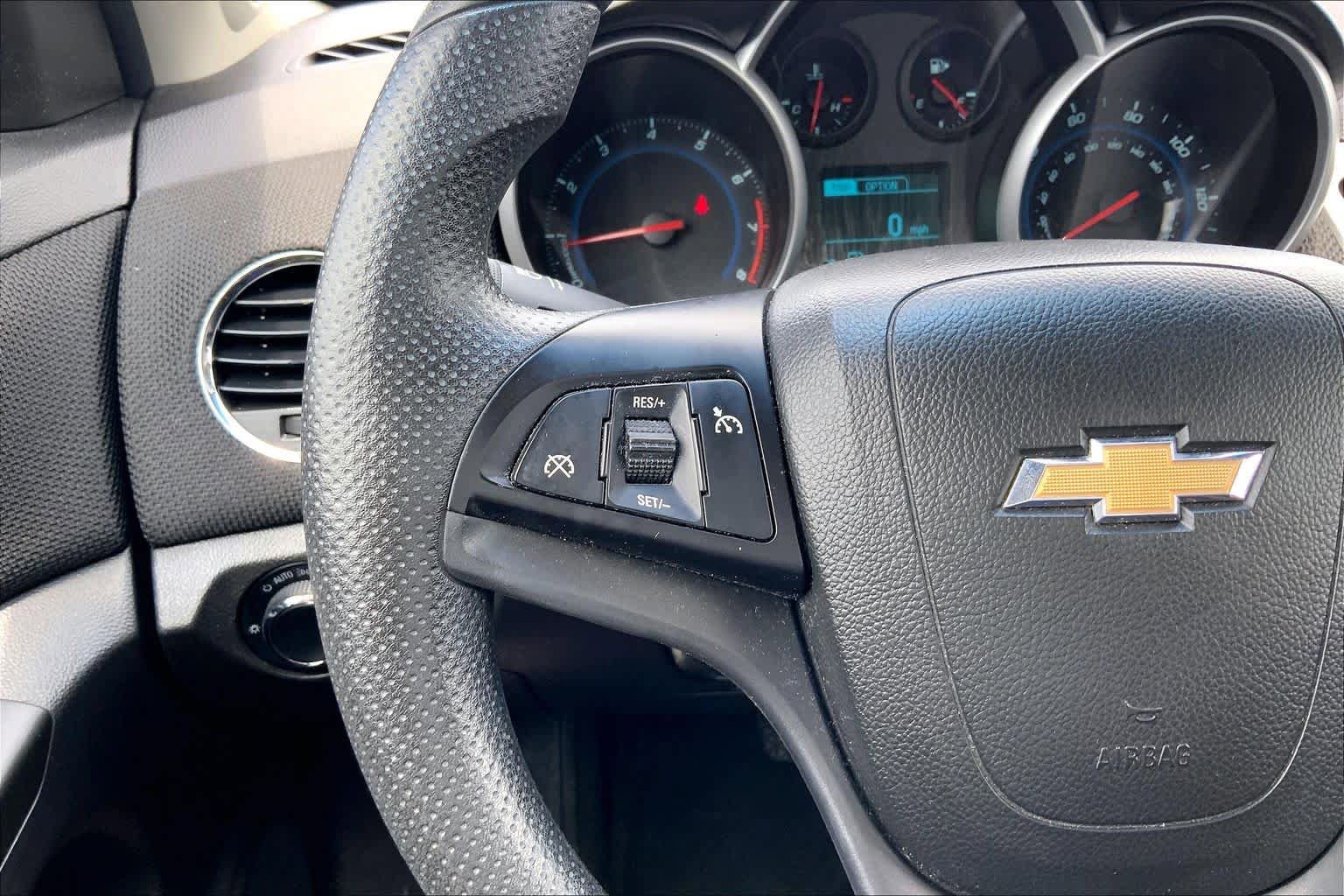 Used 2013 Chevrolet Cruze LT FWD image 23