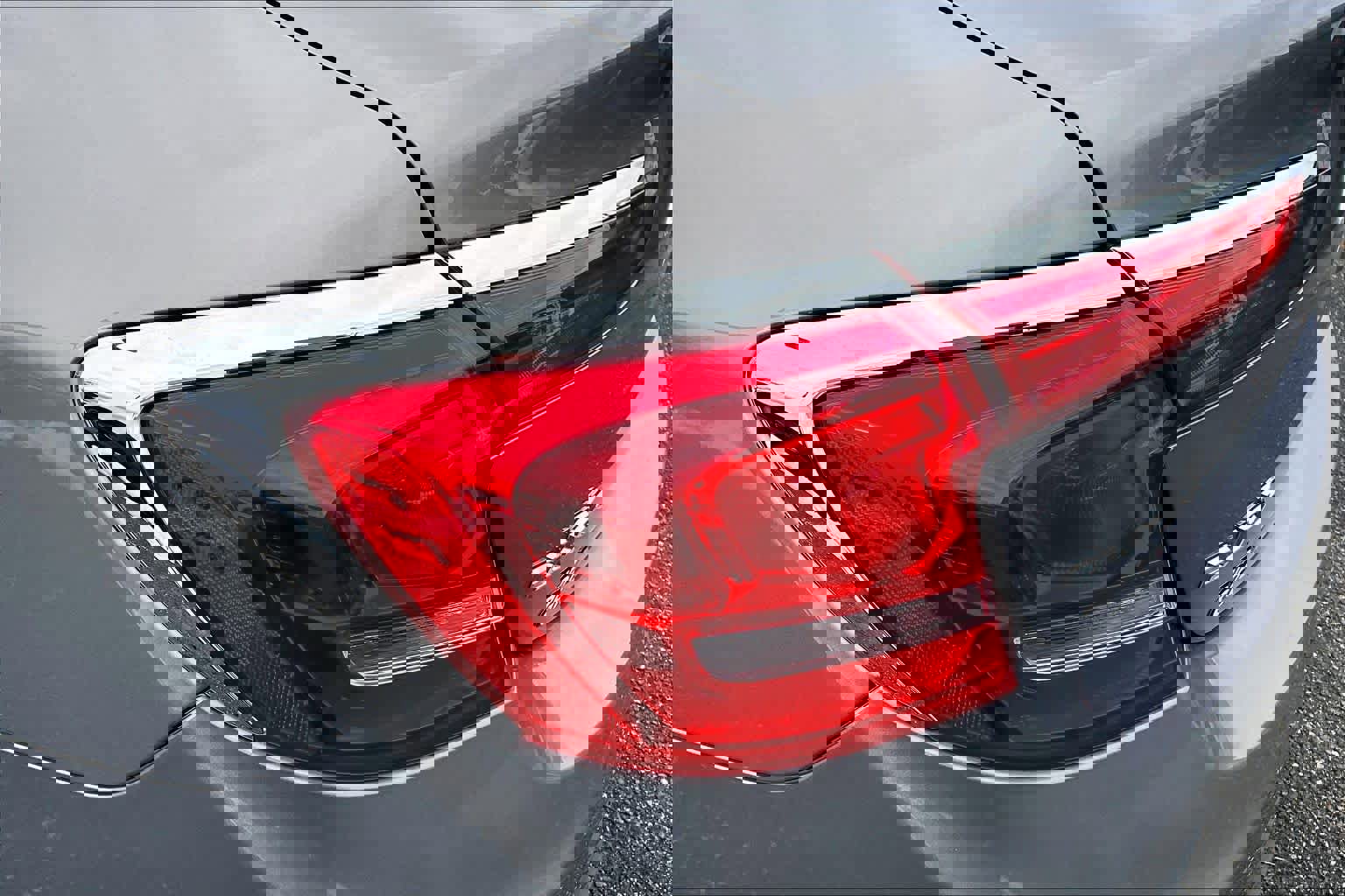 Used 2017 Buick LaCrosse Essence image 25