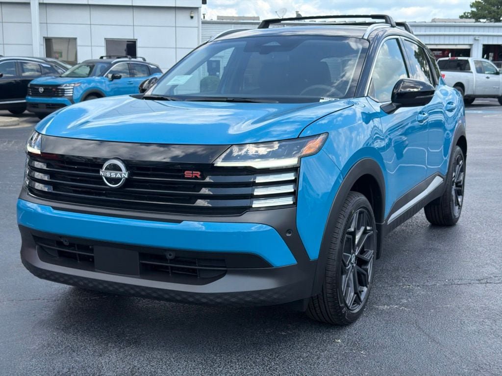 New 2026 Nissan Kicks SR w/ Cold Weather Package