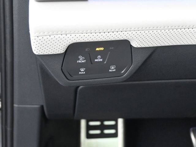 New 2025 Volkswagen Atlas Cross Sport SEL Premium R-Line image 20