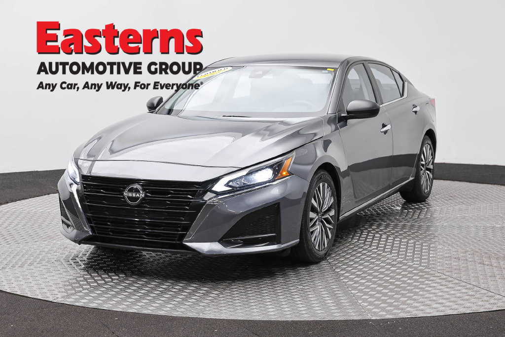 Used 2024 Nissan Altima 2.5 SV