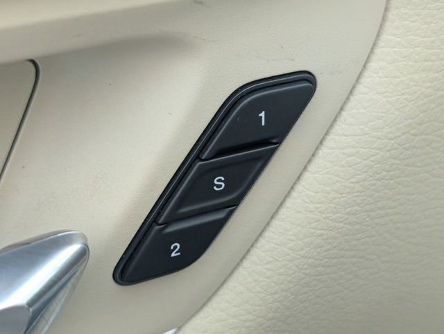 Used 2020 RAM 1500 Laramie AWD/4WD image 11