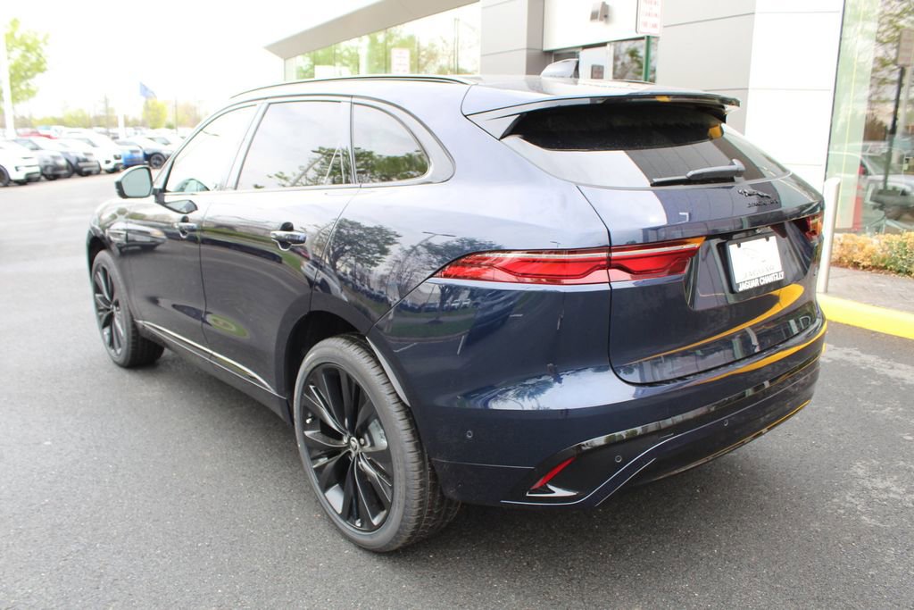 Used 2026 Jaguar F-PACE R-Dynamic S image 10