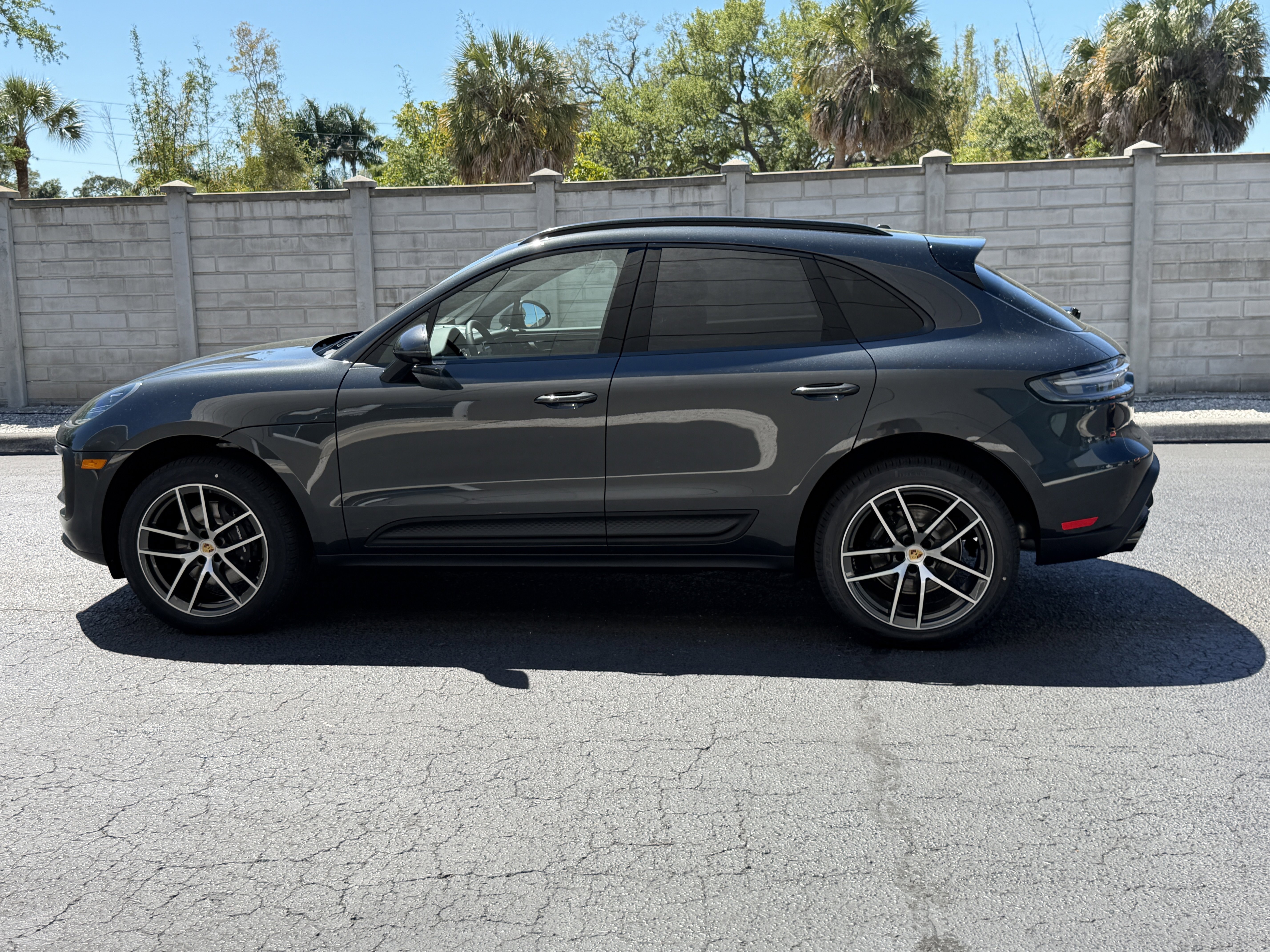 New 2026 Porsche Macan AWD/4WD image 2