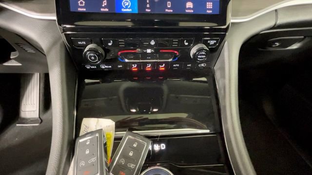 Used 2023 Jeep Grand Cherokee 4WD 4xe image 29