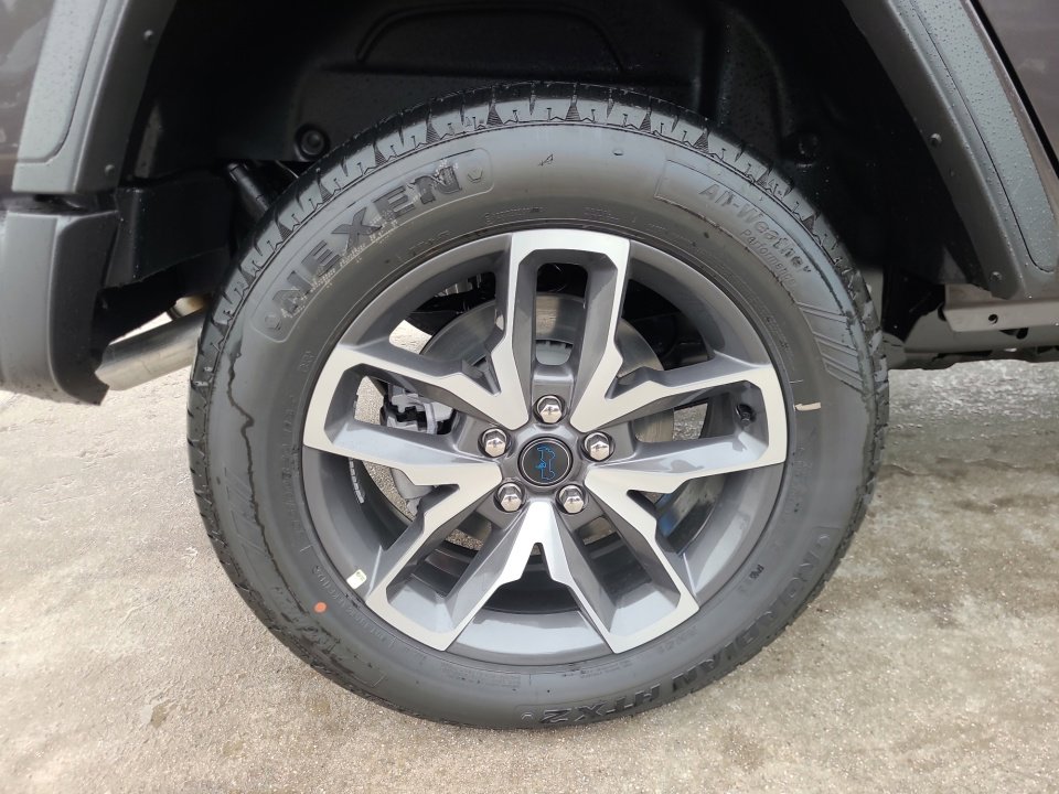 New 2025 Jeep Wrangler Sport S 4xe w/ Convenience Group image 23