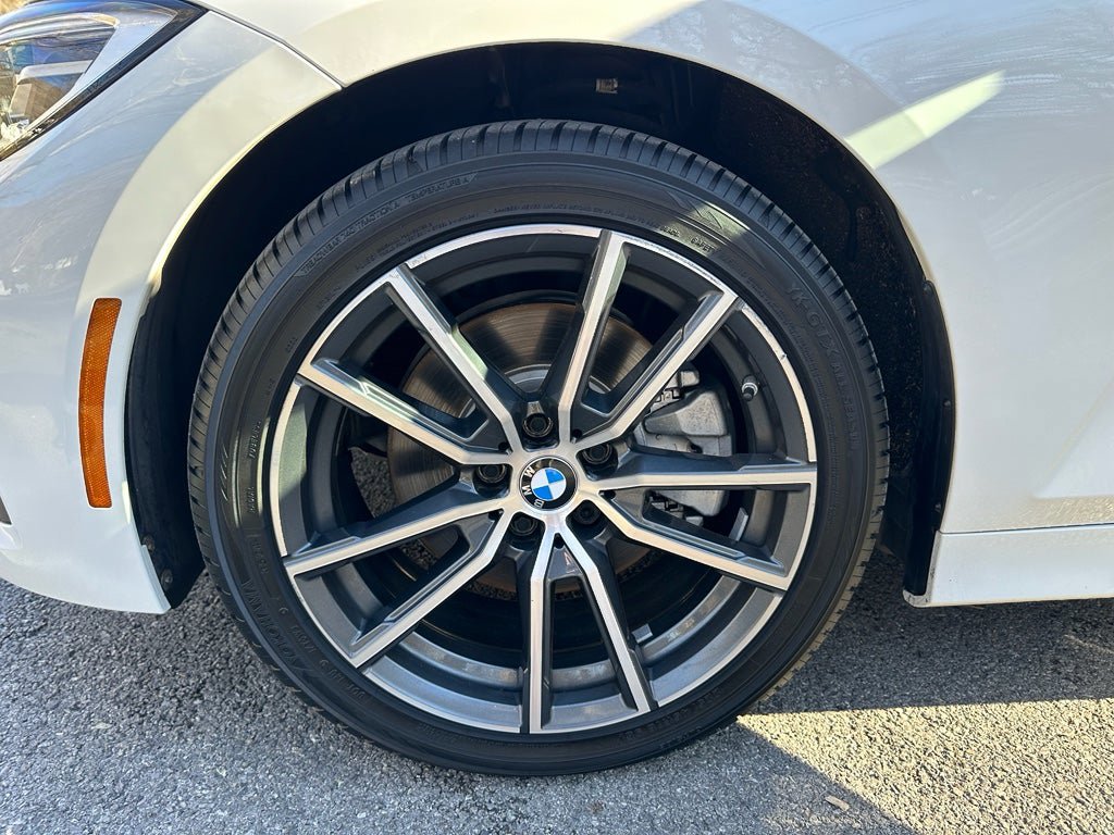 Used 2019 BMW 330i xDrive Sedan w/ Premium Package AWD/4WD image 36
