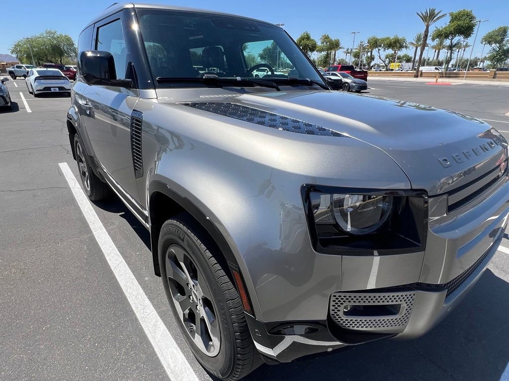 Used 2022 Land Rover Defender 90 X-Dynamic SE AWD/4WD image 6