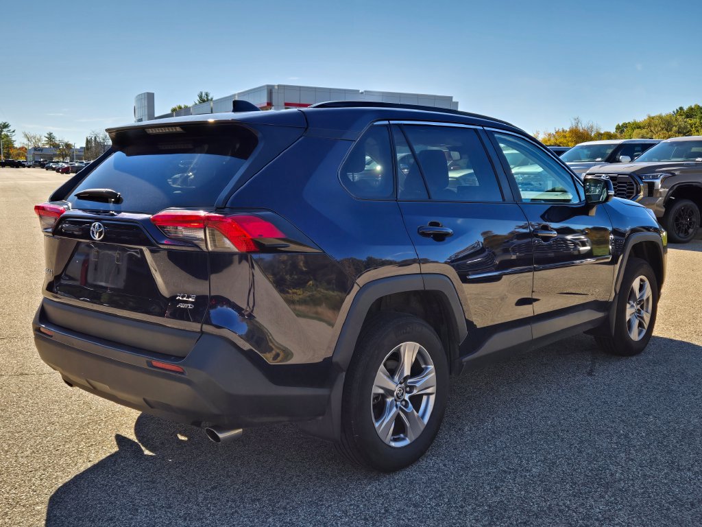 Used 2022 Toyota RAV4 XLE w/ Convenience Package AWD/4WD image 6