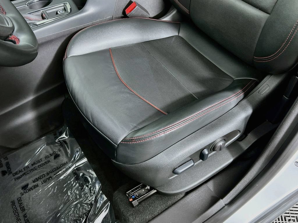 Used 2024 Chevrolet Equinox RS w/ RS Leather Package AWD/4WD image 19