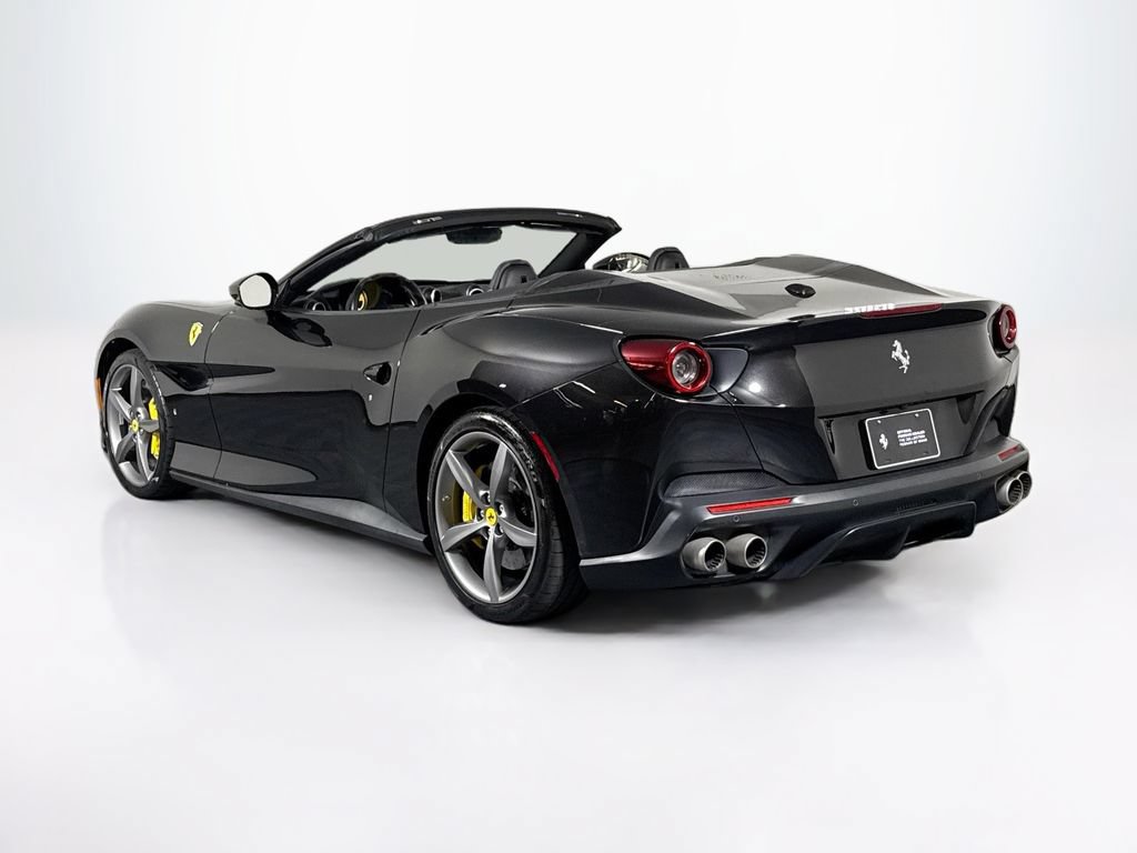 Used 2019 Ferrari Portofino RWD image 2