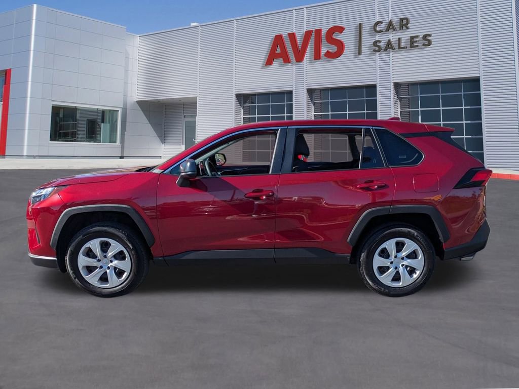 Used 2025 Toyota RAV4 LE image 10