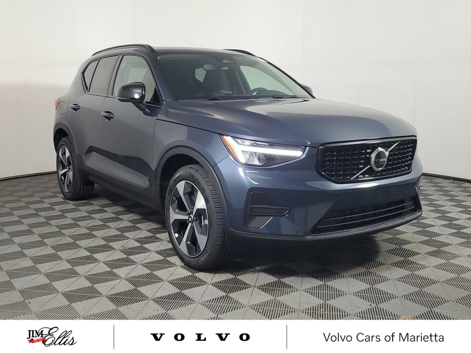 New 2026 Volvo XC40 B4 Core w/ Protection Package Premier FWD image 1
