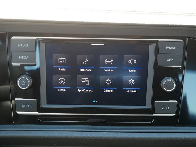 Used 2023 Volkswagen Jetta SE w/ Panoramic Sunroof Package image 30