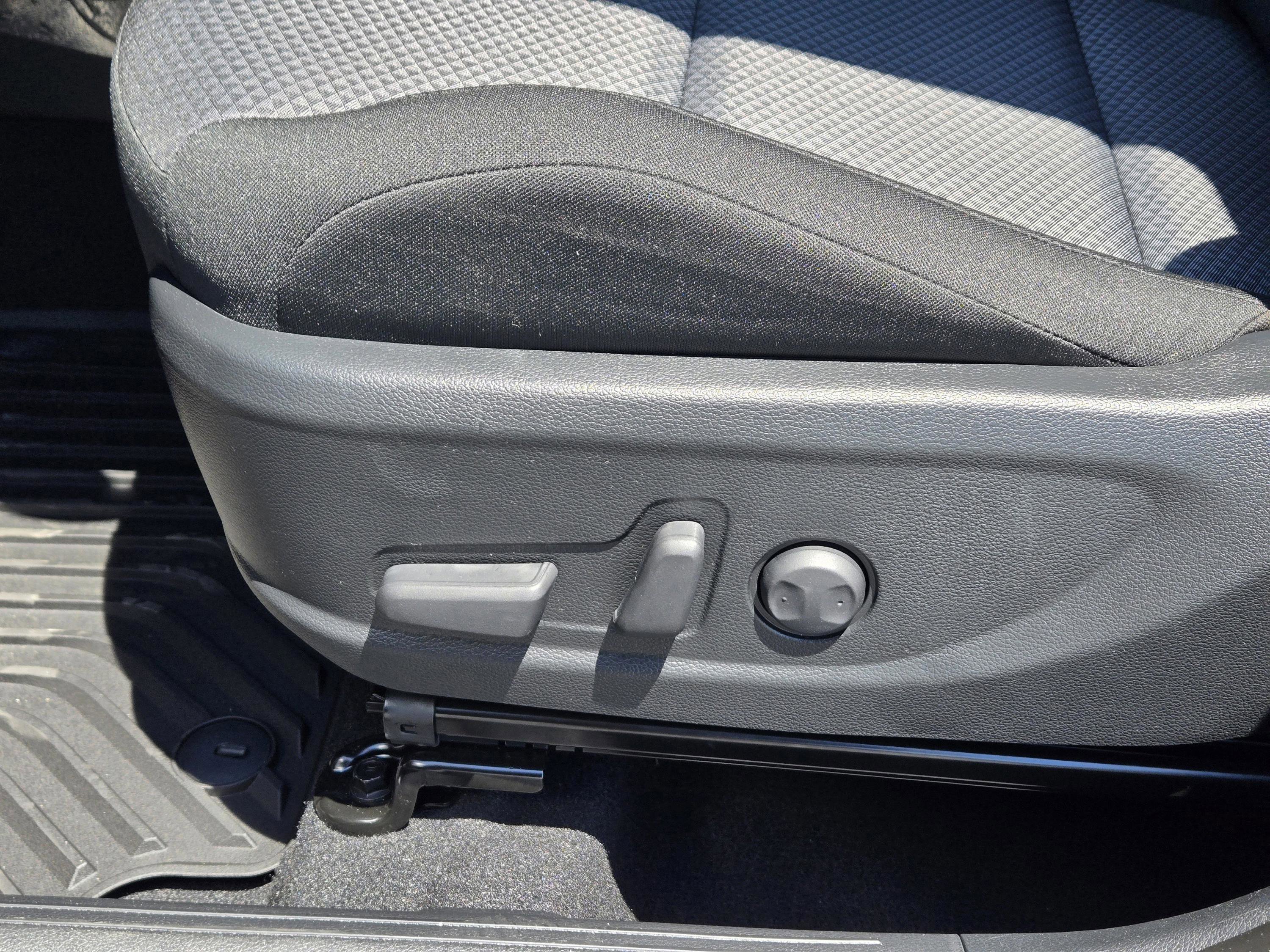 New 2025 Kia Soul S image 17