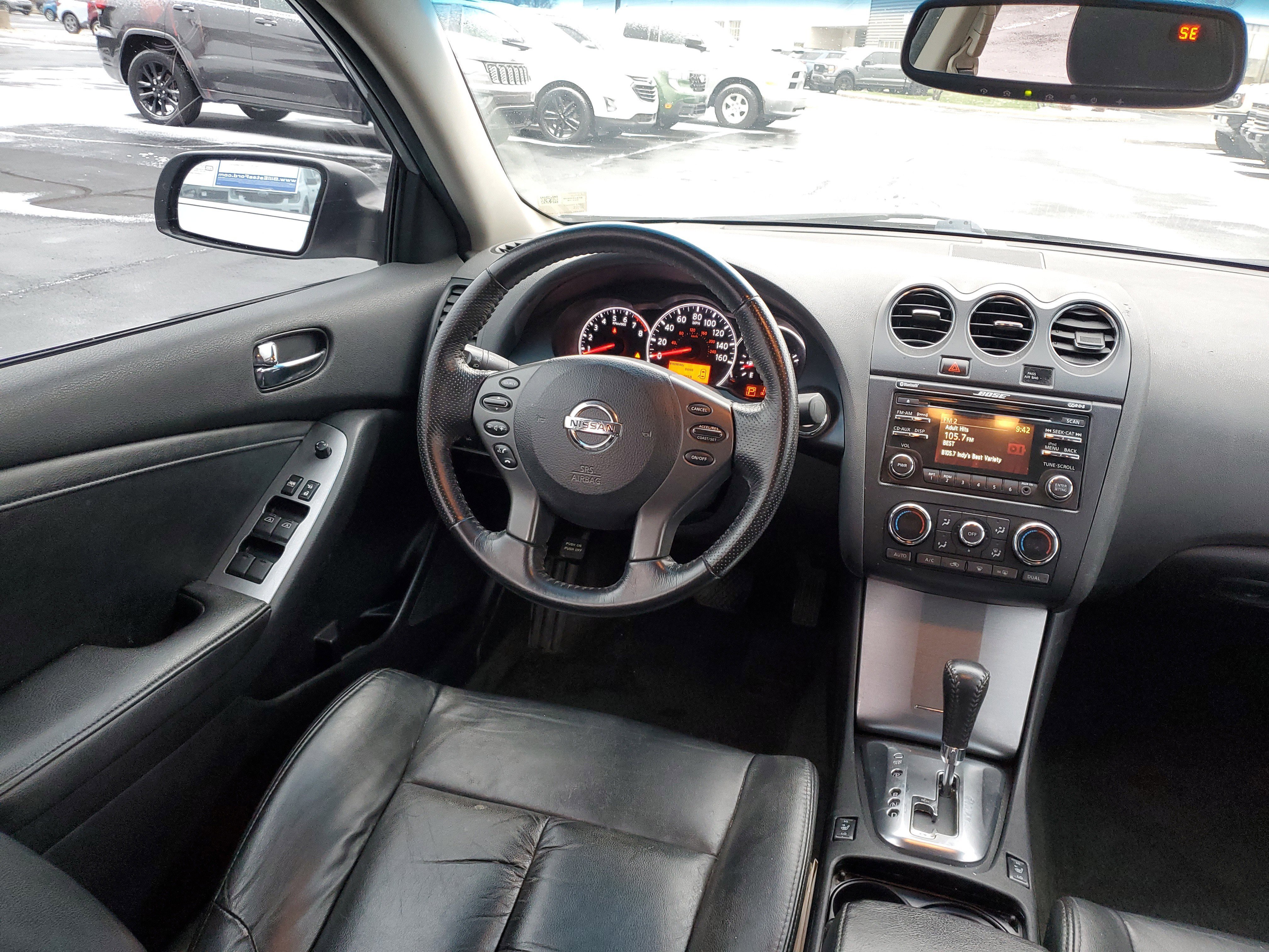 Used 2012 Nissan Altima 3.5 SR w/ Sport Pkg image 11