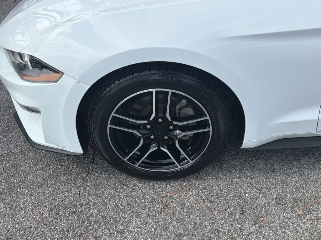 Used 2022 Ford Mustang Premium RWD image 9