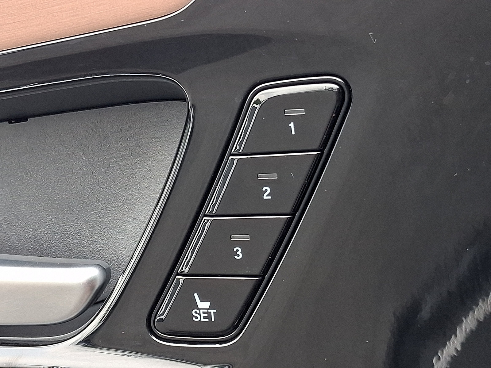 Certified 2024 Acura MDX SH-AWD w/ Technology Package image 26