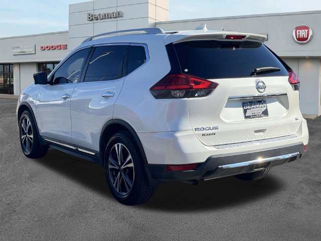 Used 2017 Nissan Rogue SL w/ SL Premium Package FWD image 5