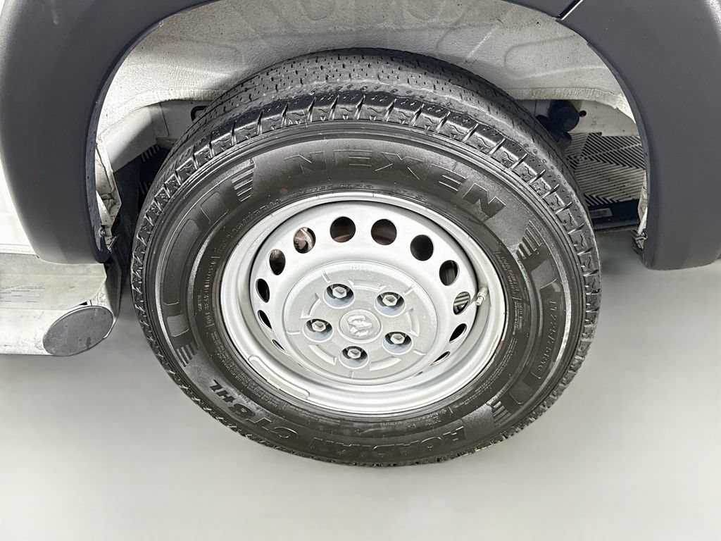 Used 2025 RAM ProMaster 2500 w/ U-Haul Equipment Group FWD image 28