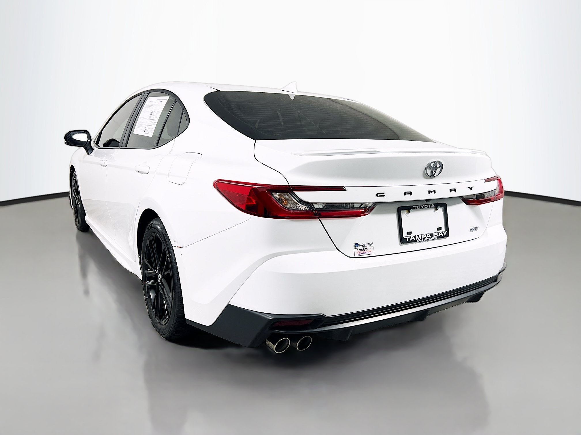 Used 2026 Toyota Camry SE FWD image 8