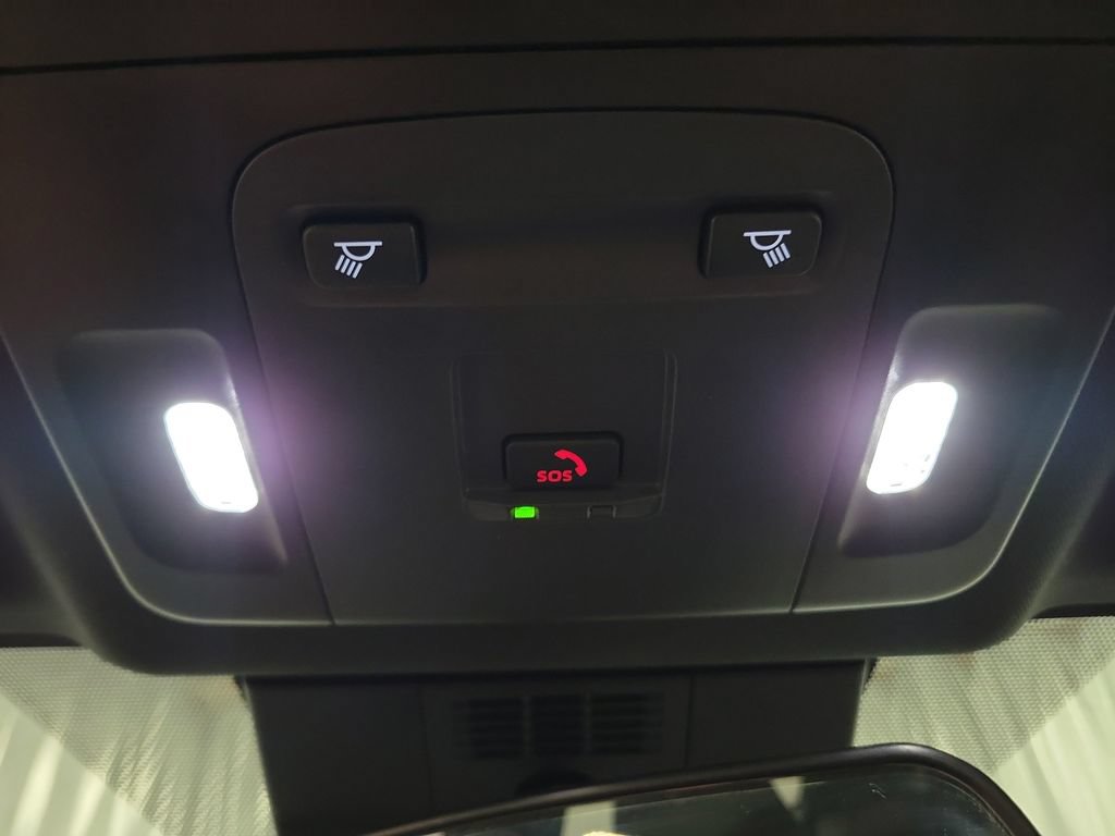 Used 2025 Toyota Camry SE FWD image 22