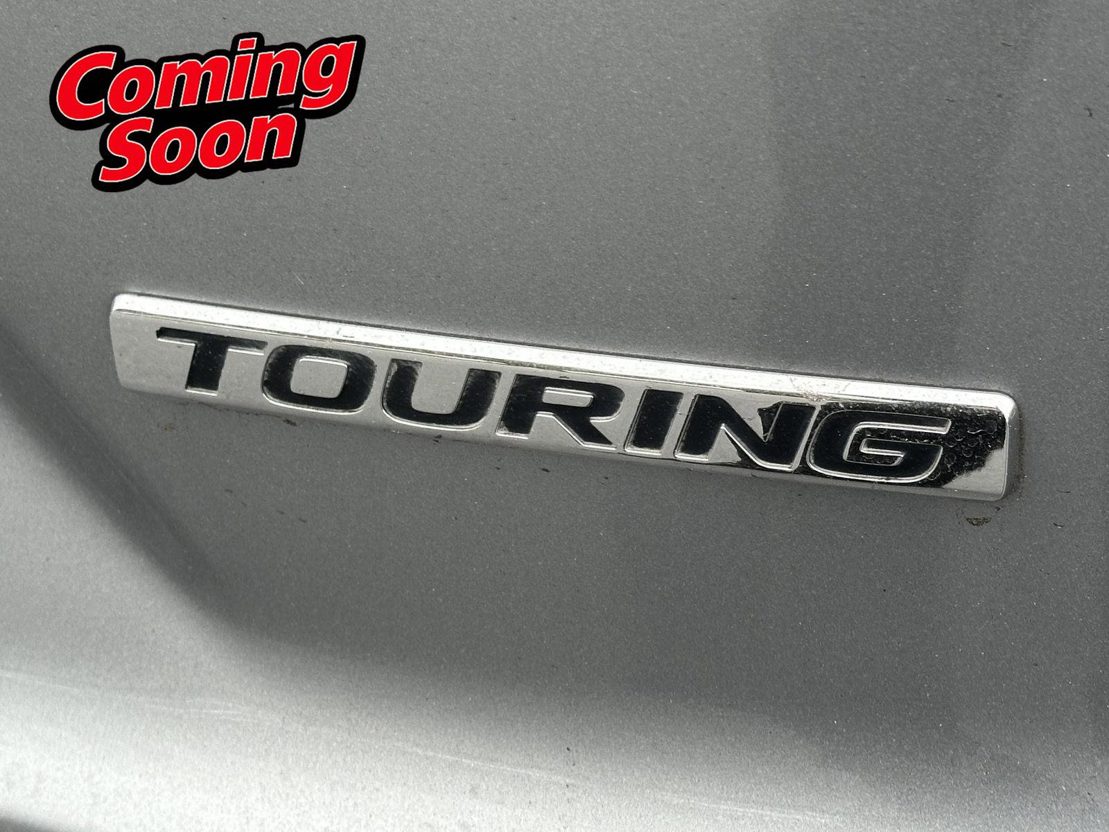 Used 2018 Honda CR-V Touring image 10