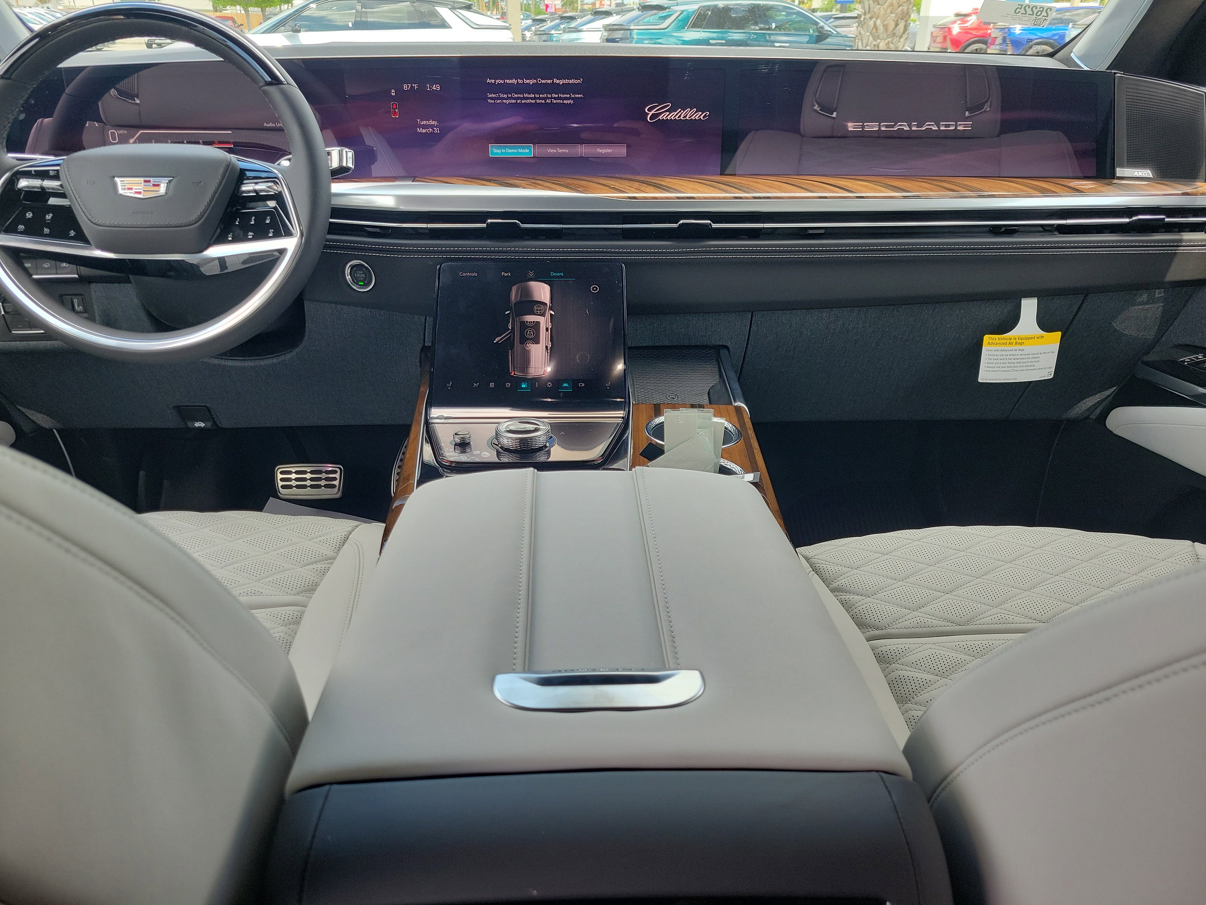 New 2026 Cadillac Escalade ESV Platinum Sport w/ LPO, ONYX Package image 14