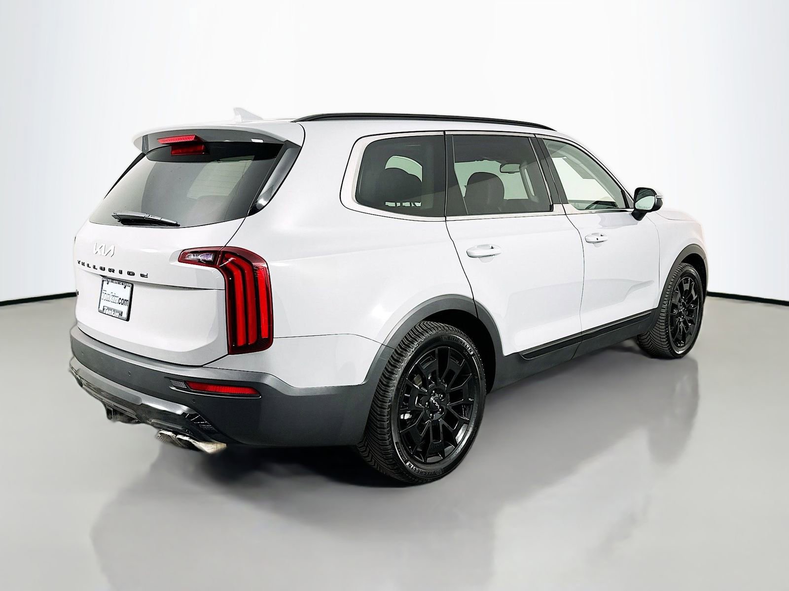 Used 2022 Kia Telluride EX w/ EX Premium Package image 8