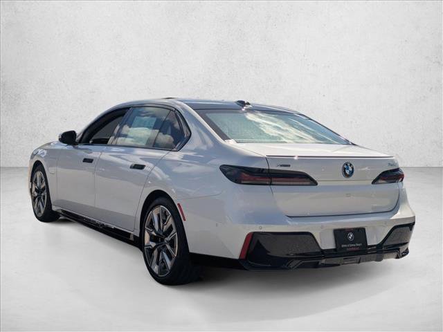 New 2025 BMW 750e xDrive image 8