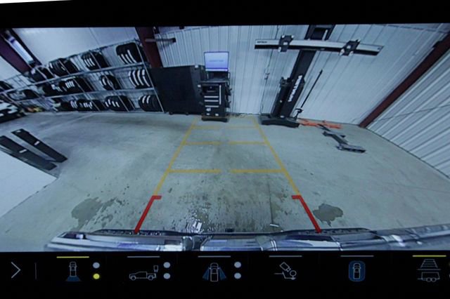 Used 2023 GMC Sierra 1500 SLT w/ SLT Premium Package image 34