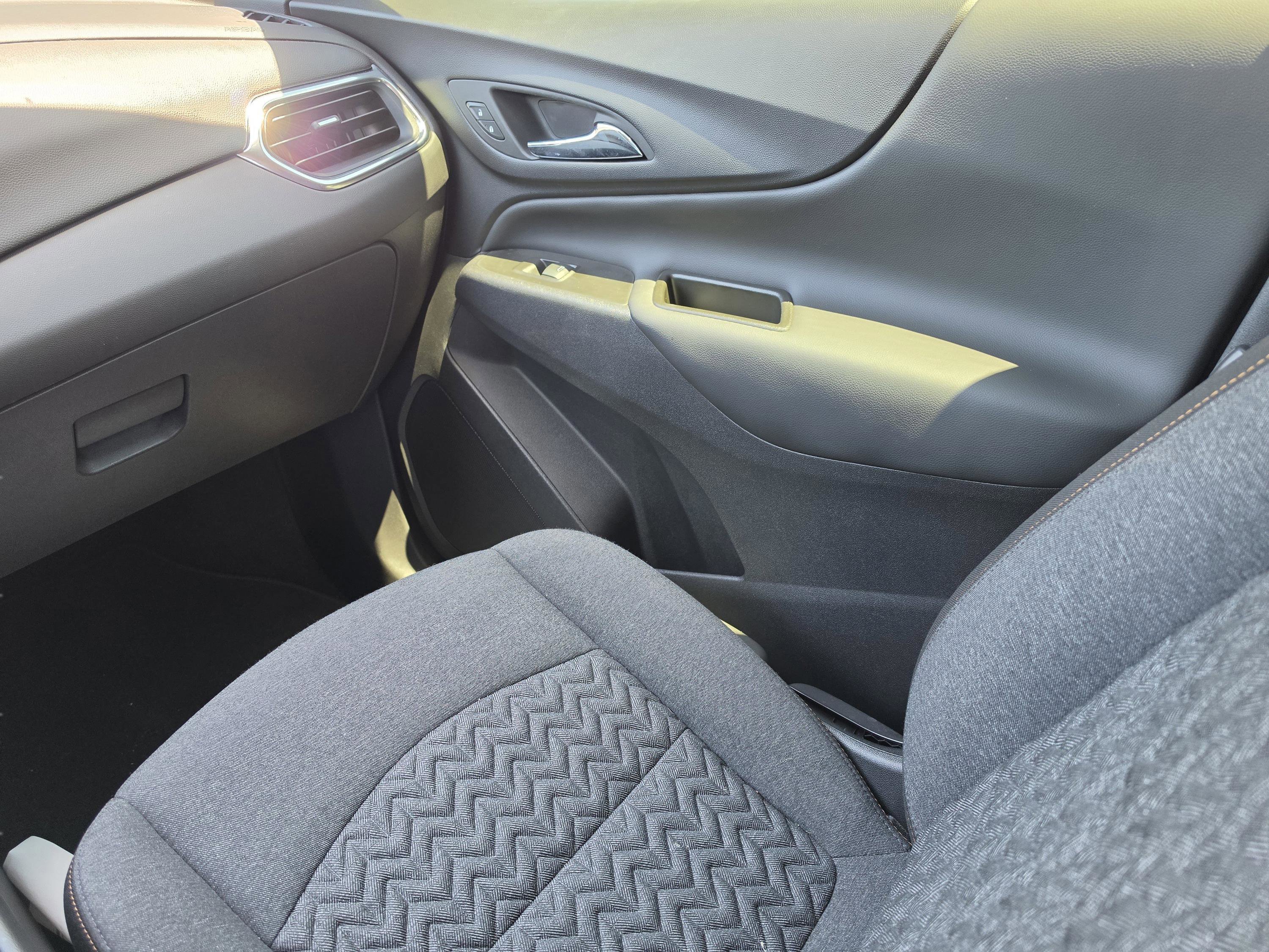 Certified 2024 Chevrolet Equinox LT FWD image 19