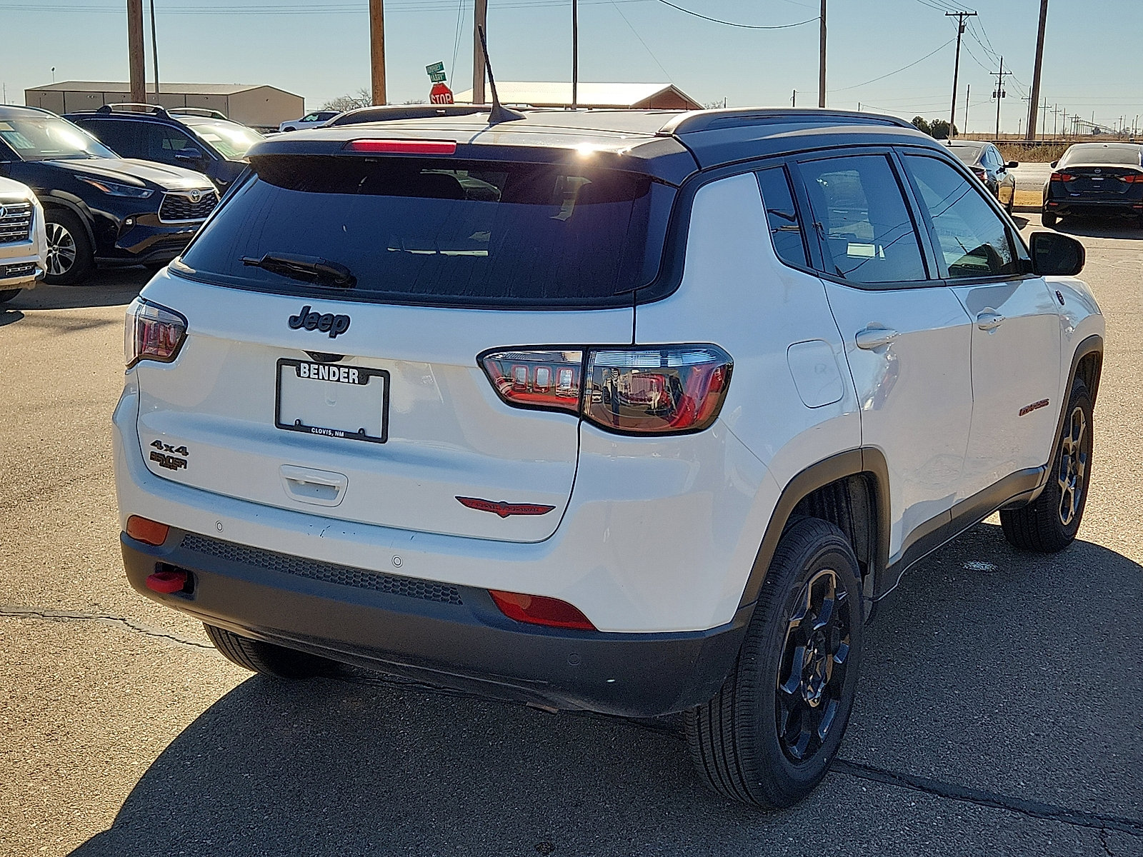 Used 2023 Jeep Compass Trailhawk AWD/4WD image 4