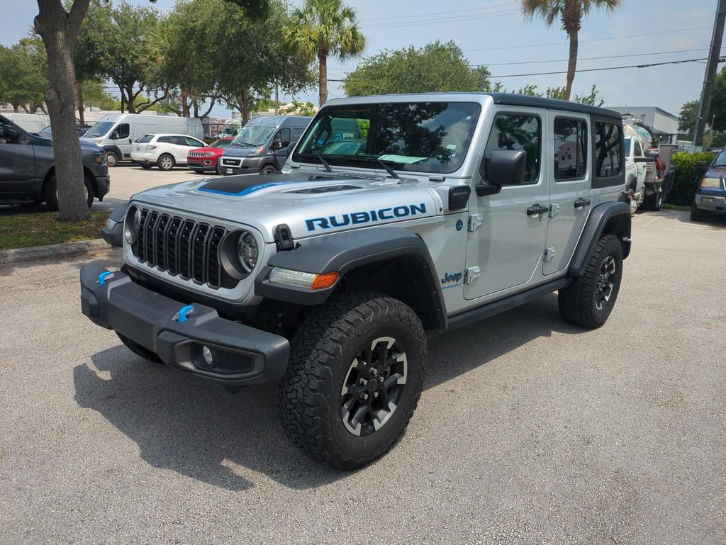 Used 2024 Jeep Wrangler Unlimited Rubicon 4xe AWD/4WD image 10