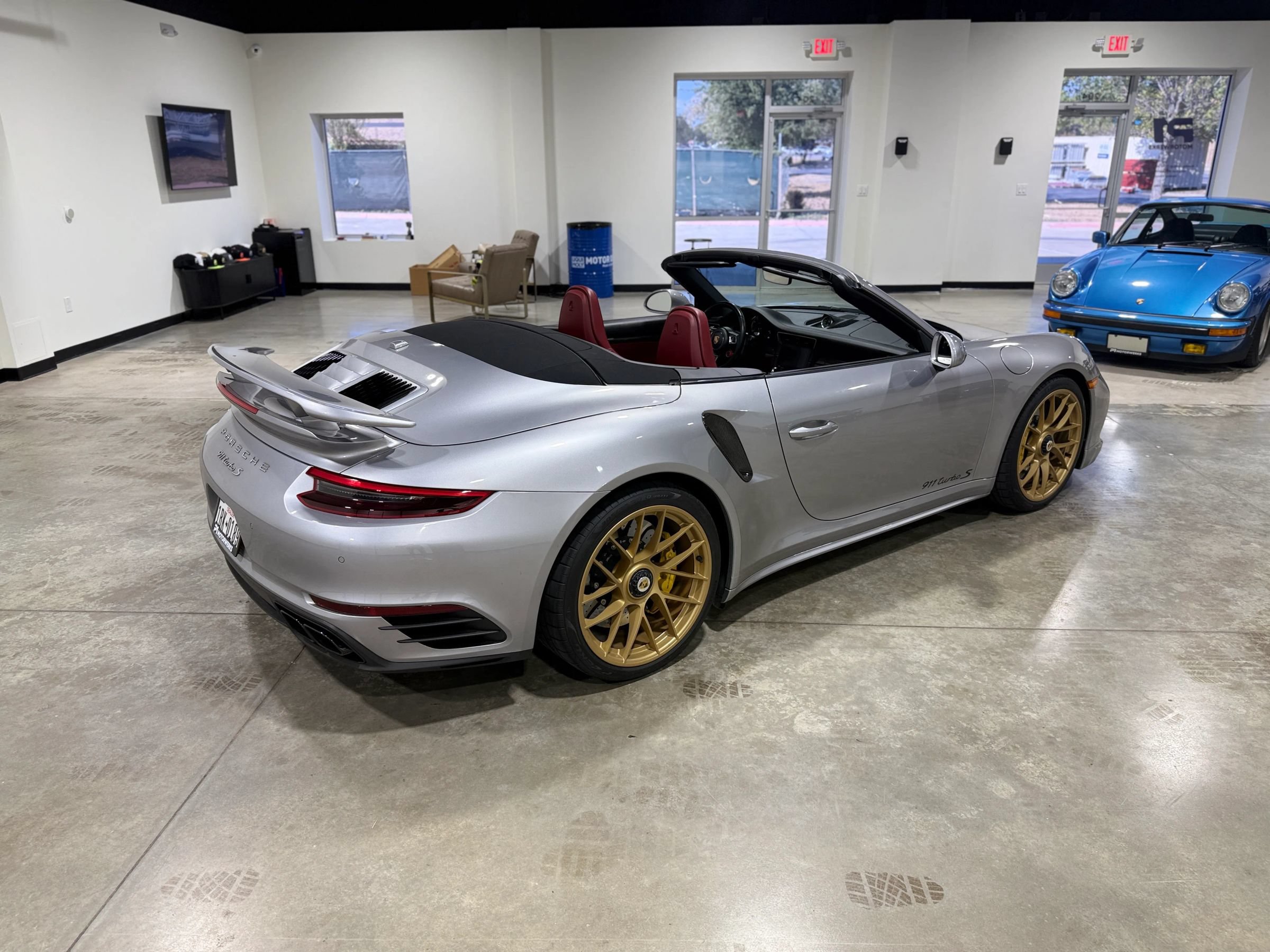 Used 2017 Porsche 911 Turbo S AWD/4WD image 9