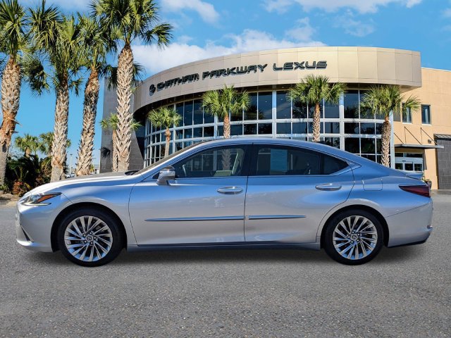 Certified 2022 Lexus ES 350 Ultra Luxury w/ Accessory Package 2 FWD image 8