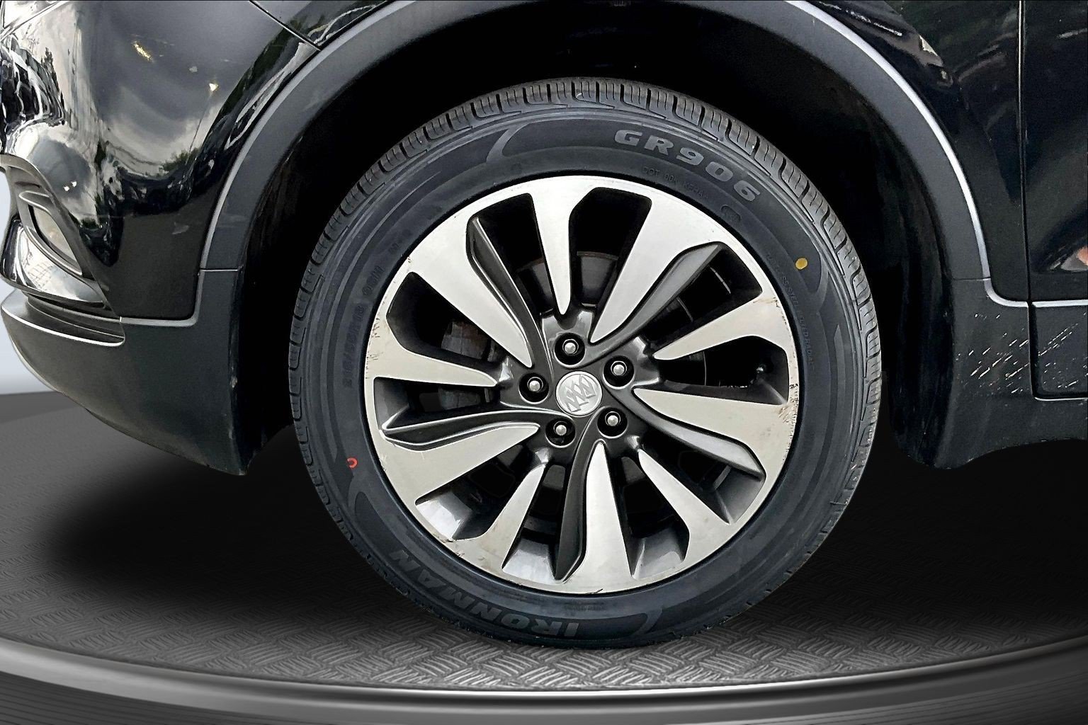 Used 2017 Buick Encore Preferred AWD/4WD image 30