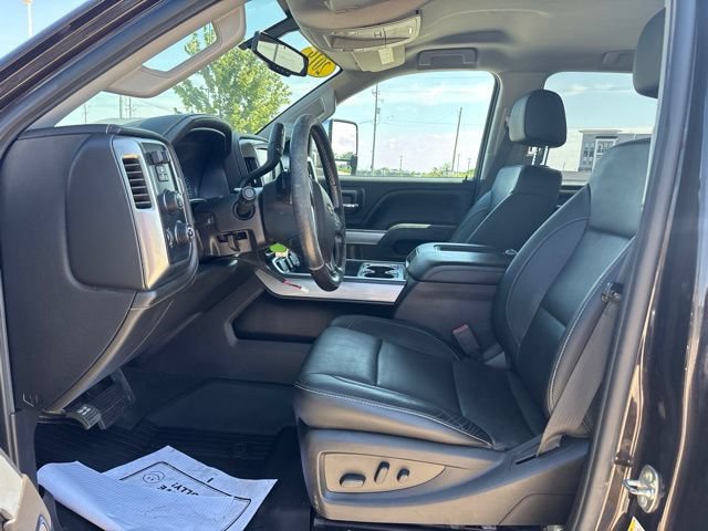 Used 2019 Chevrolet Silverado 2500 LTZ w/ Vortec Plus Package AWD/4WD image 3