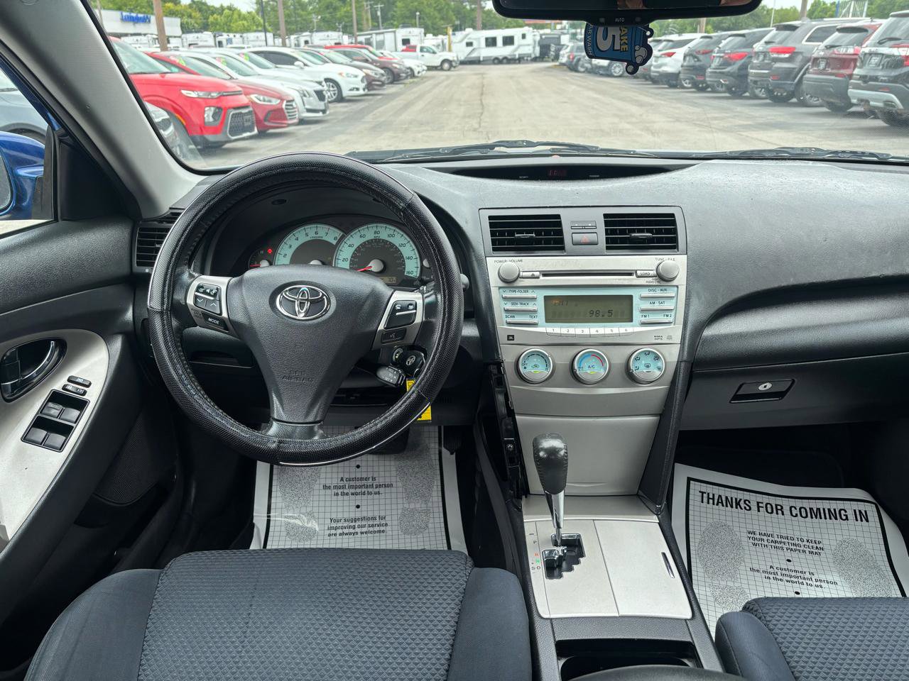 Used 2009 Toyota Camry SE FWD image 19