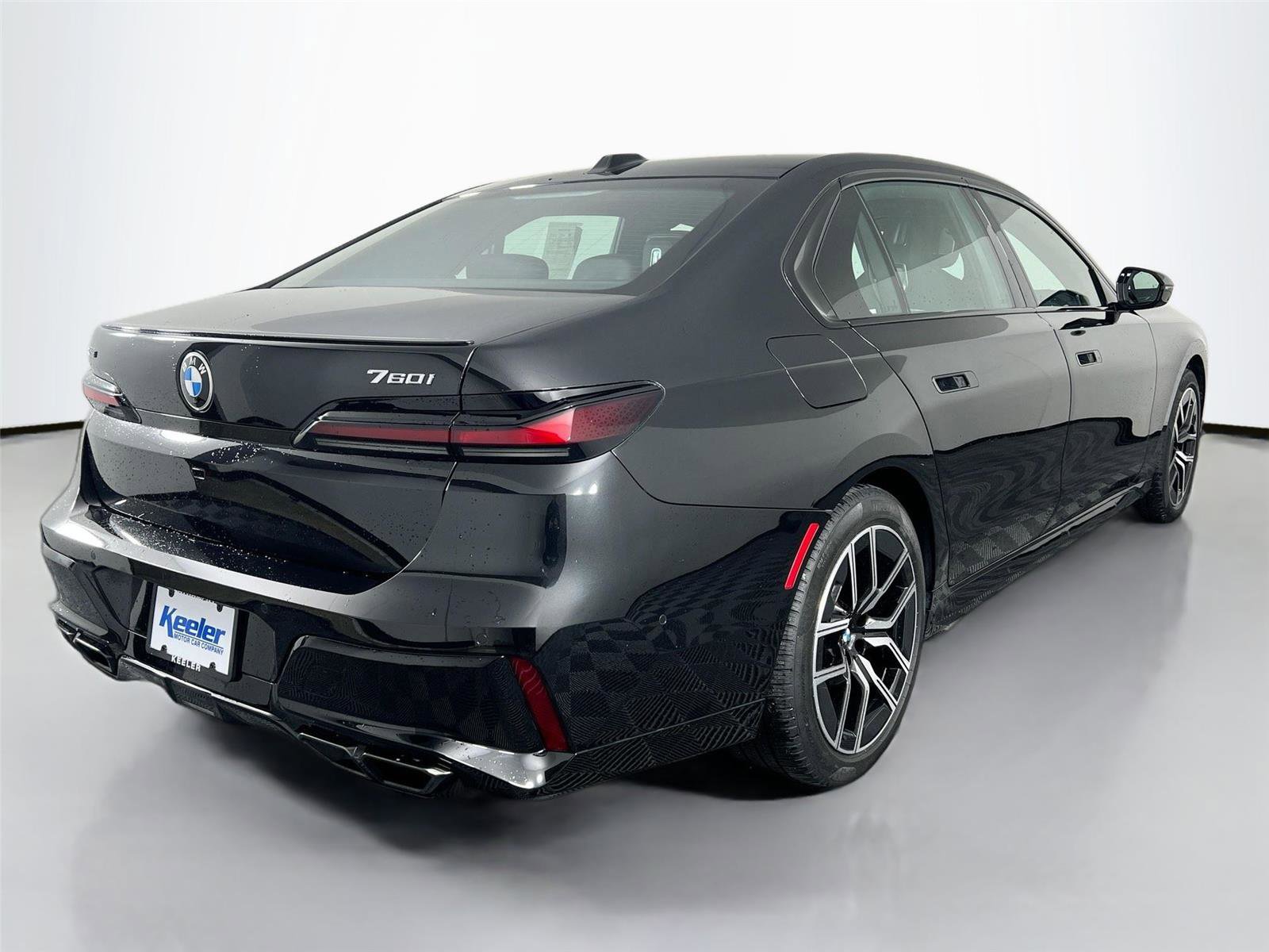 Certified 2024 BMW 760i xDrive w/ Executive Package image 6