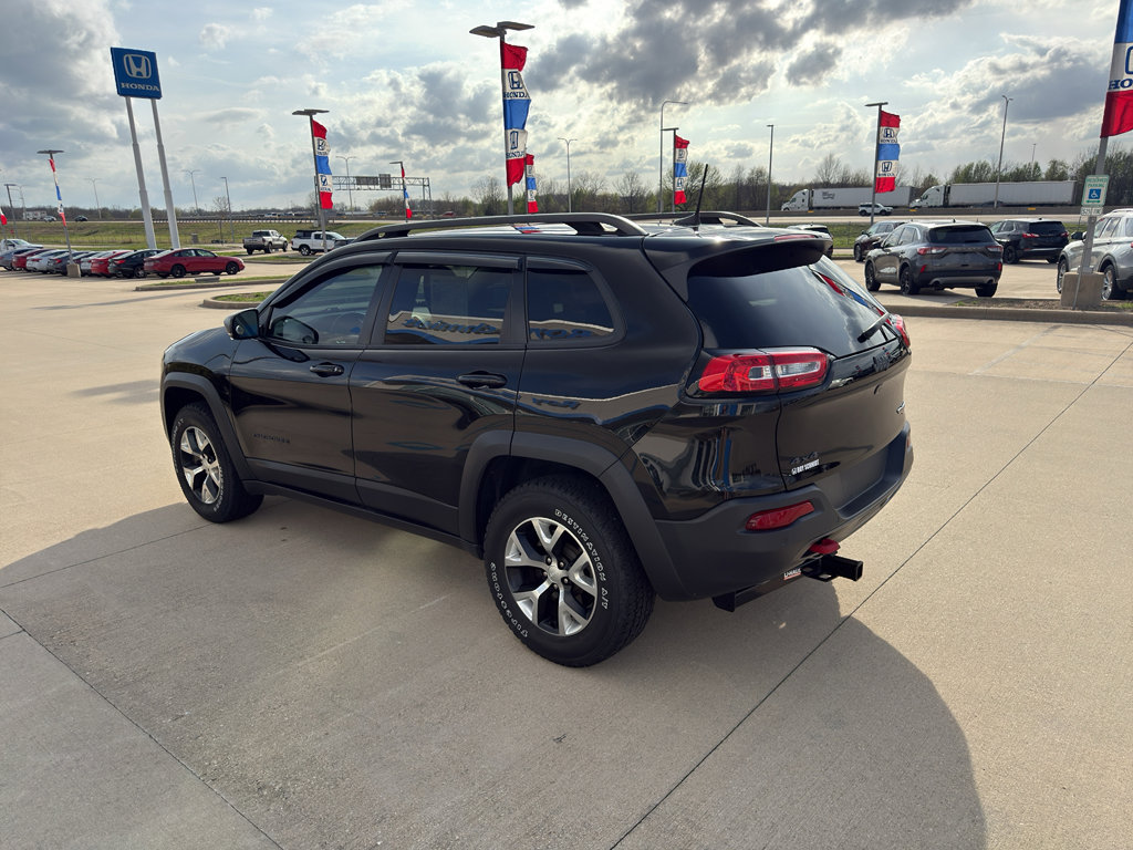Used 2018 Jeep Cherokee Trailhawk w/ Comfort/Convenience Group image 6