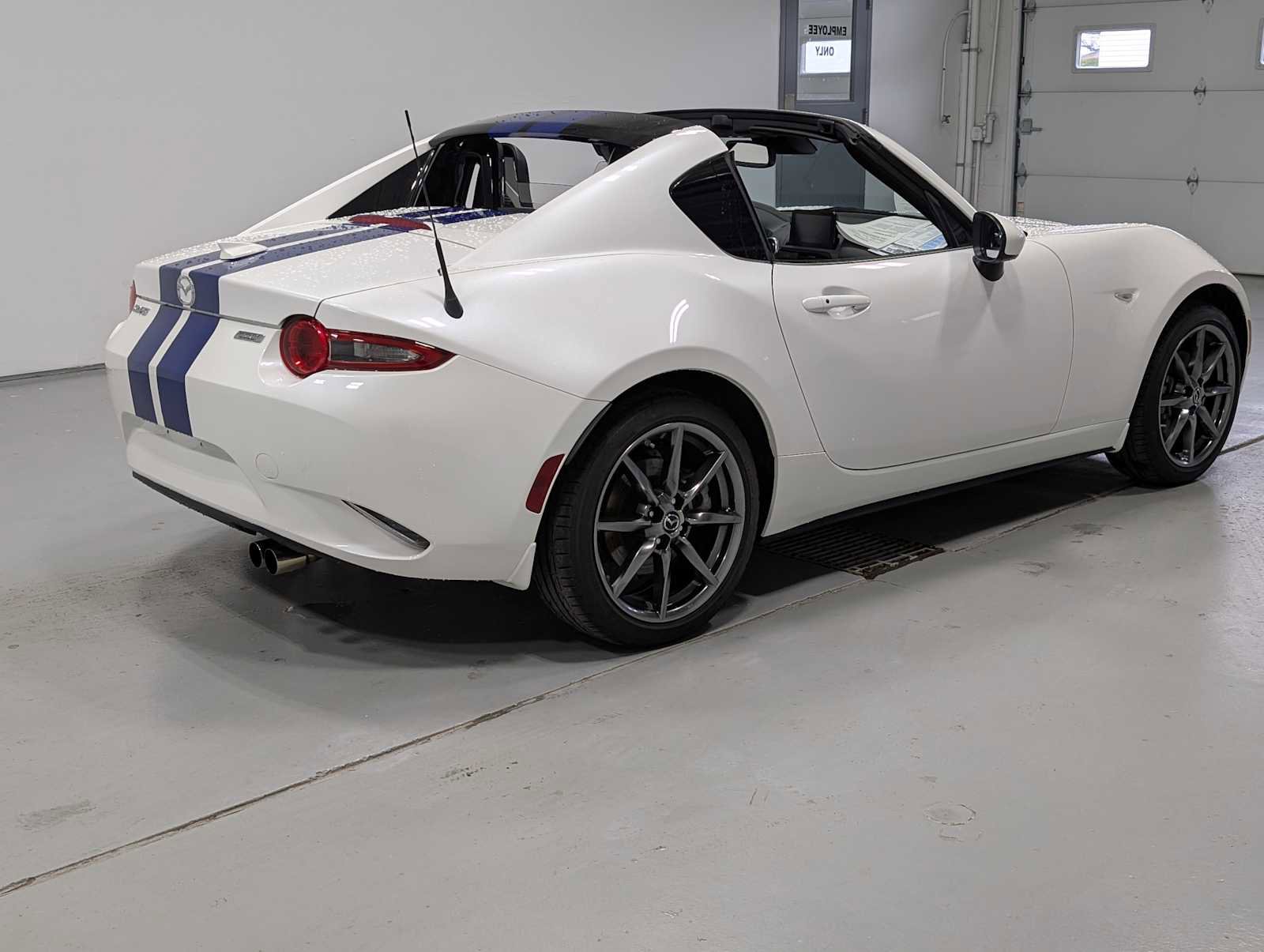 Used 2018 MAZDA MX-5 Miata RF Grand Touring image 7