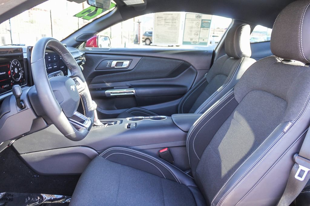 Used 2025 Ford Mustang Coupe image 17