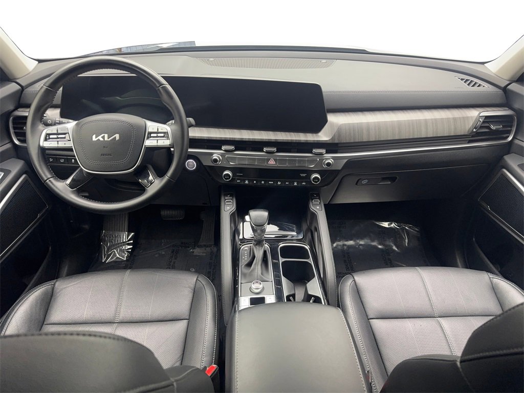 Used 2025 Kia Telluride EX w/ EX Captain's Chair Package image 54